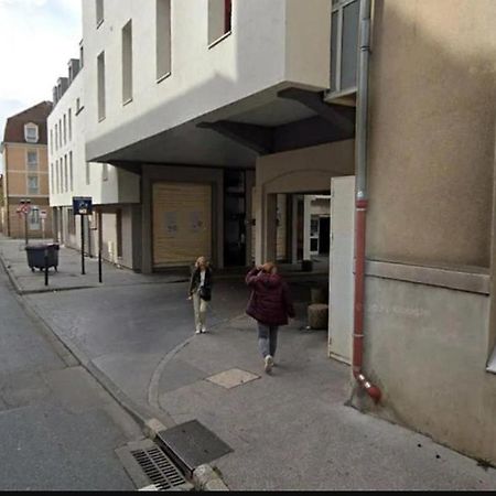 Le Saint B Au Pied De La Cathedrale Saint Benigne Lägenhet Dijon Exteriör bild